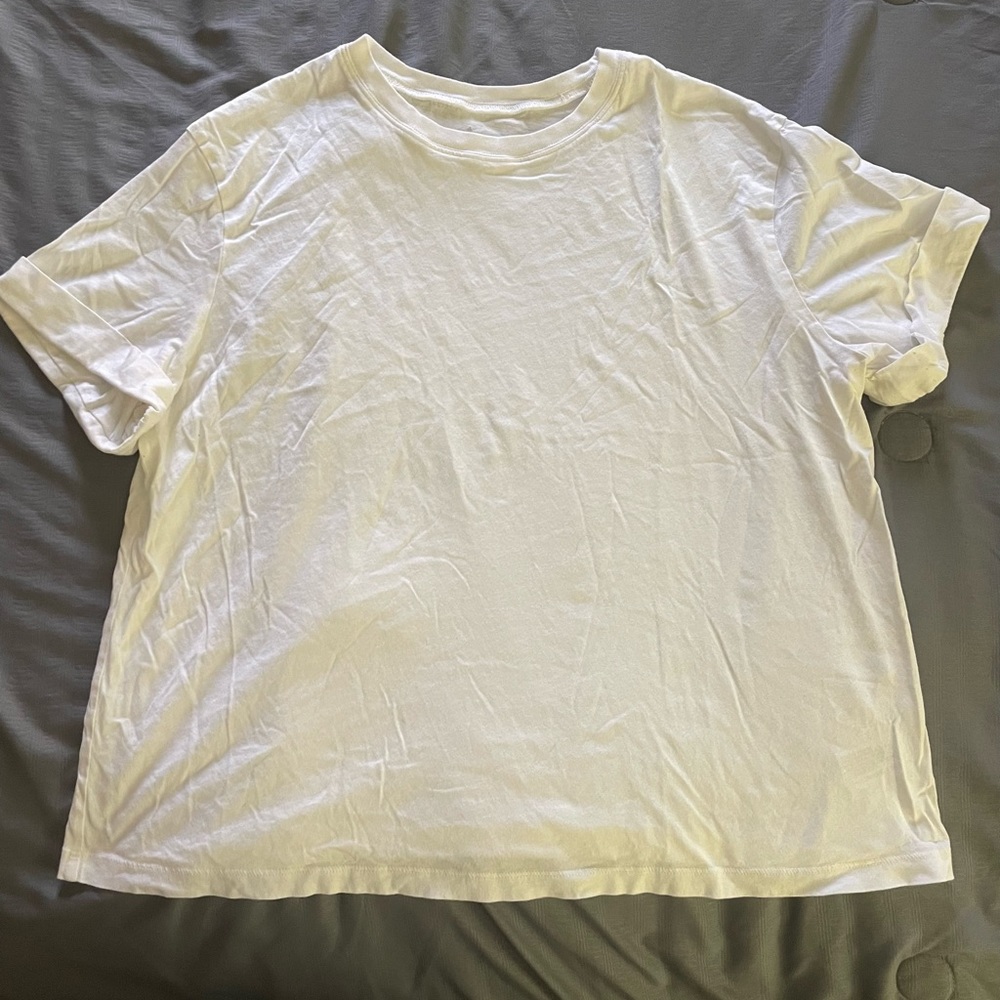 Woman’s T-Shirt size XL